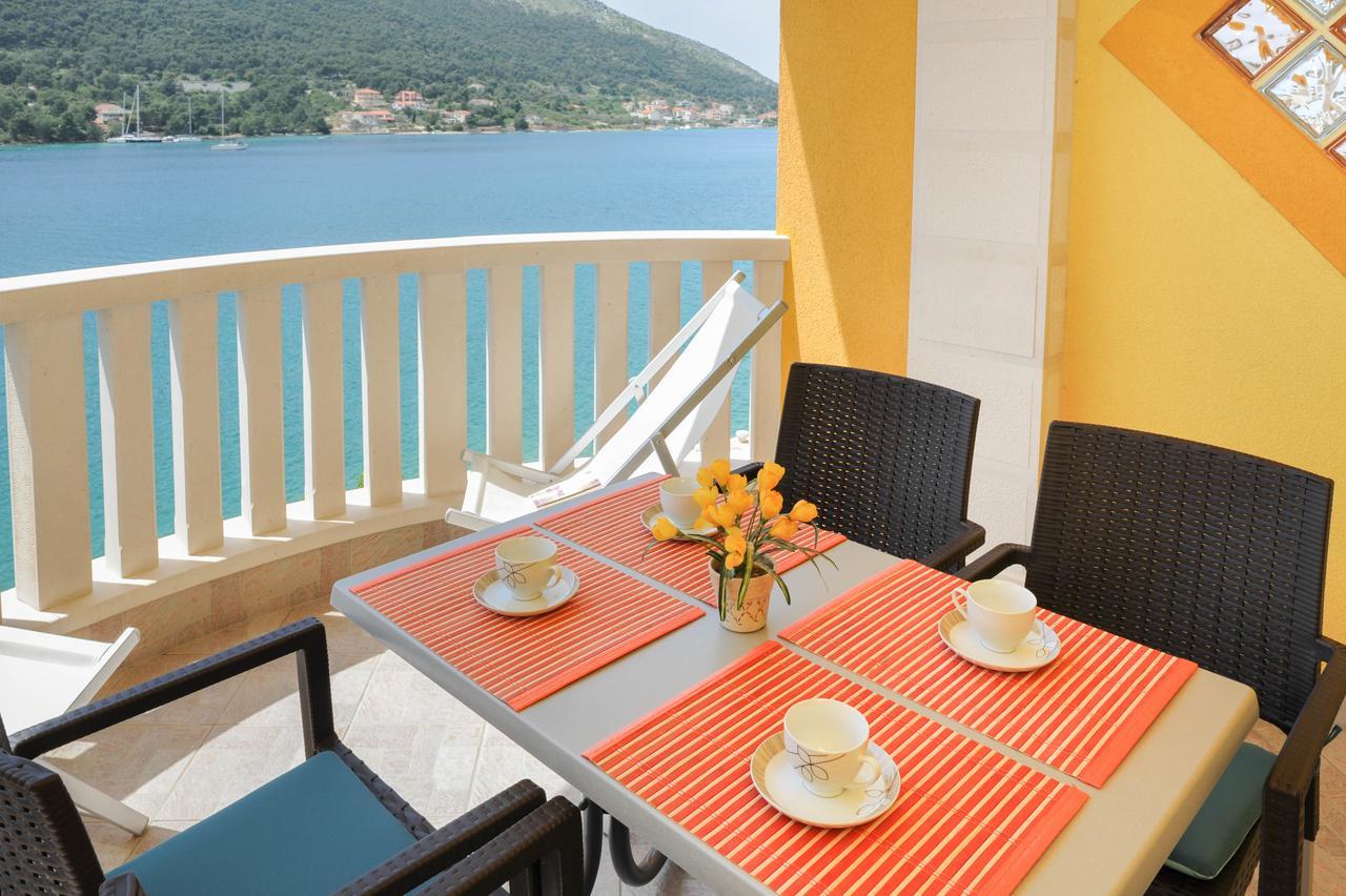 Vila More Grebaštica エクステリア 写真